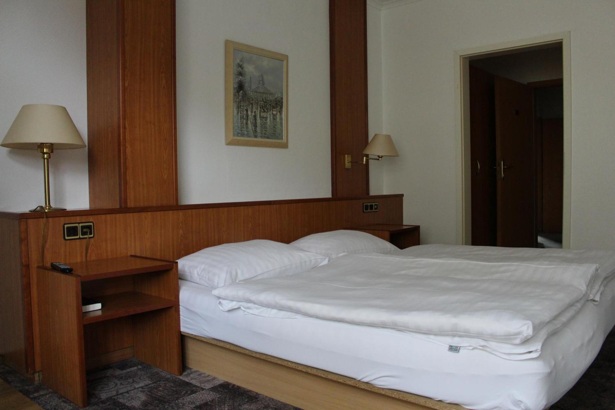 Hotel Zur Post Neubruchhausen Exteriér fotografie