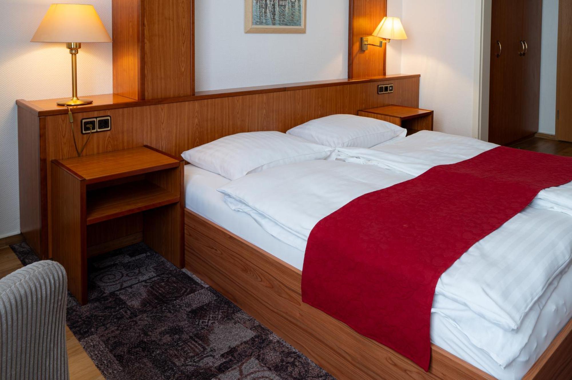 Hotel Zur Post Neubruchhausen Exteriér fotografie